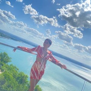 Two piece going out set